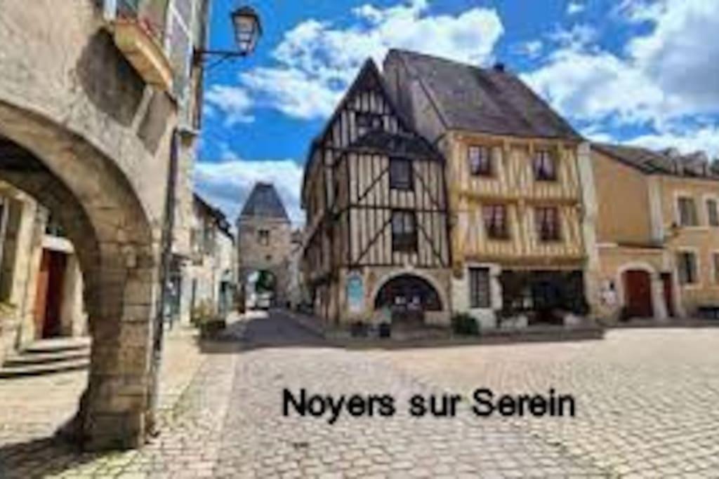 Bienvenue Chez Pepere Villa Nitry Exterior photo